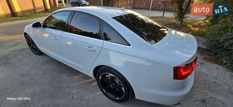 Седан Audi A6 2014 в 