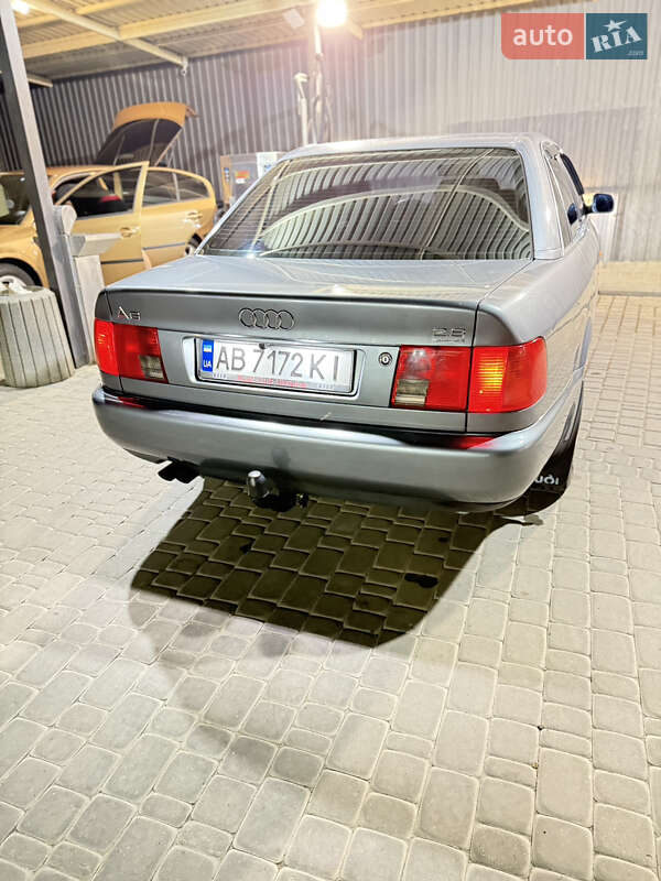 Седан Audi A6 1996 в Тульчині
