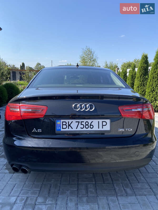 Седан Audi A6 2014 в Киеве