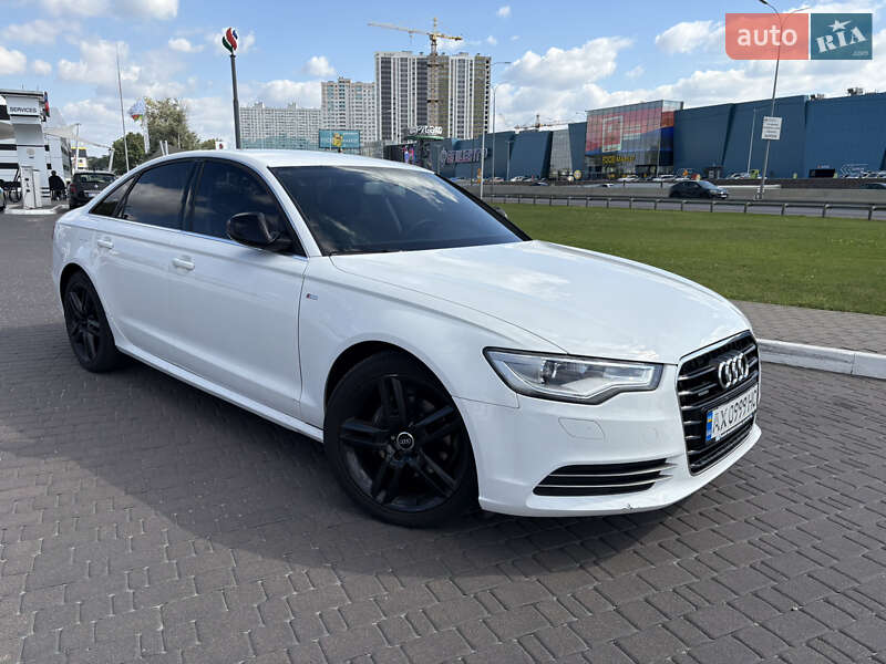 Седан Audi A6 2012 в Киеве