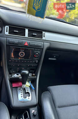 Универсал Audi A6 2004 в 