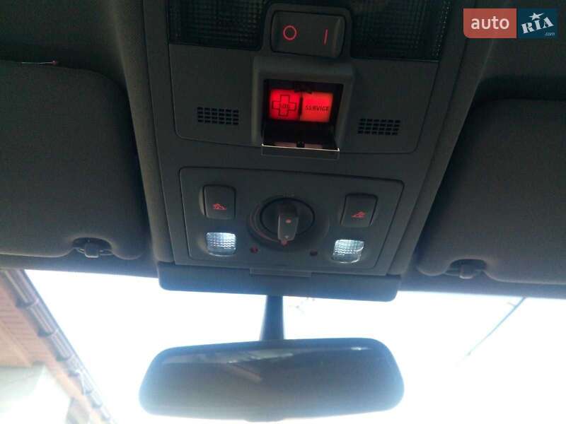 Универсал Audi A6 2001 в Решетиловке