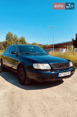 Седан Audi A6 1996 в Самборе