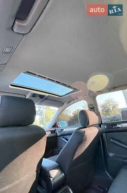 Седан Audi A6 2001 в 