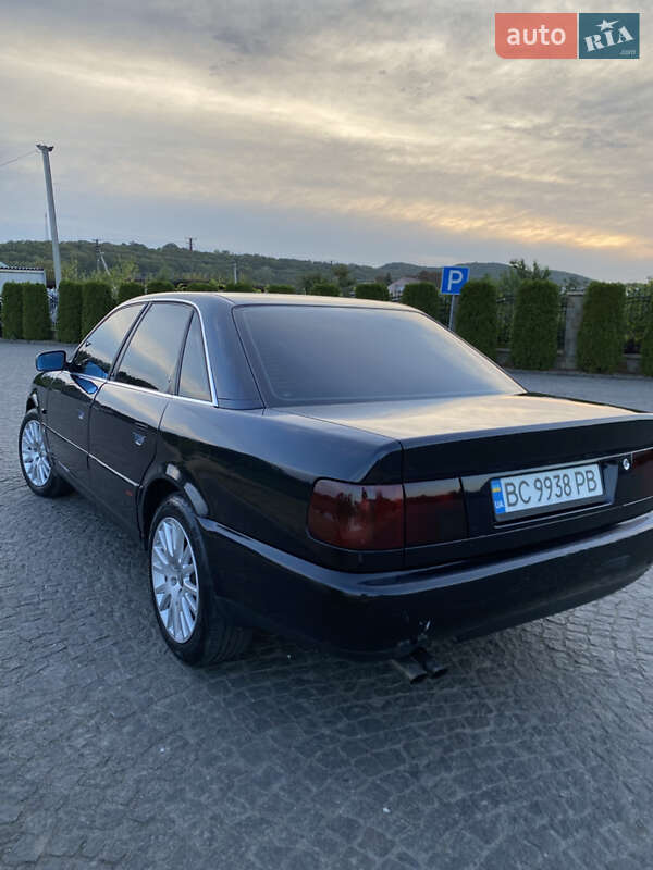 Седан Audi A6 1995 в Львове