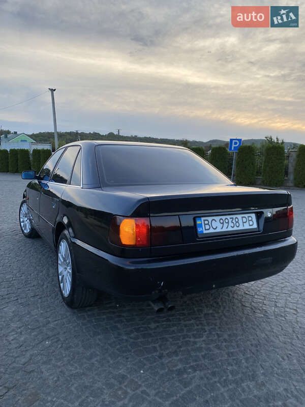 Седан Audi A6 1995 в Львове