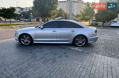 Седан Audi A6 2015 в 