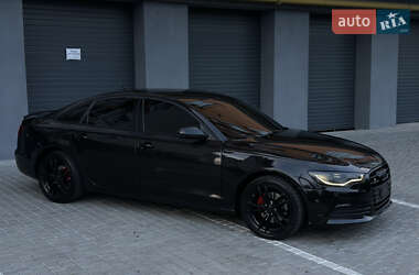 Седан Audi A6 2013 в 