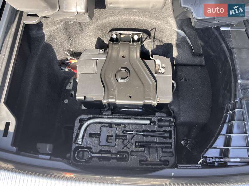Универсал Audi A6 2015 в Киеве
