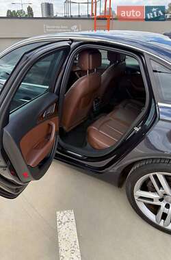 Седан Audi A6 2014 в 
