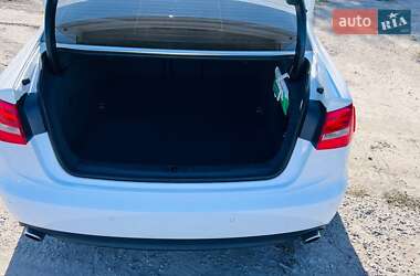 Седан Audi A6 2011 в 