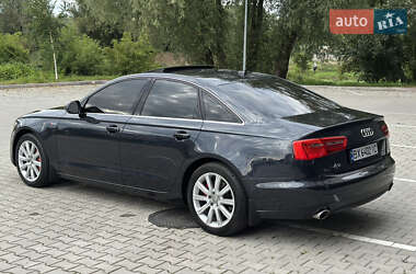 Седан Audi A6 2013 в 