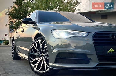 Седан Audi A6 2016 в 