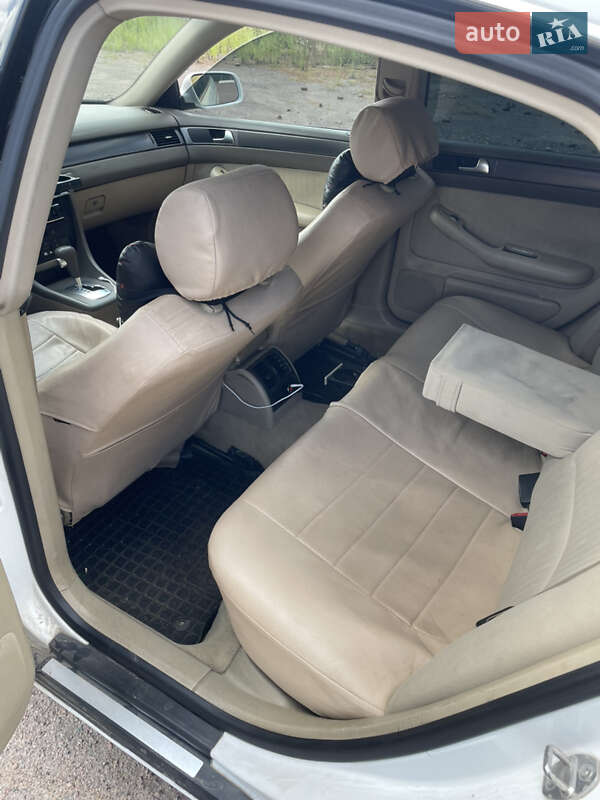 Седан Audi A6 2002 в Попельне