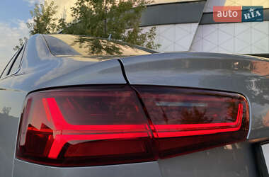 Седан Audi A6 2018 в 