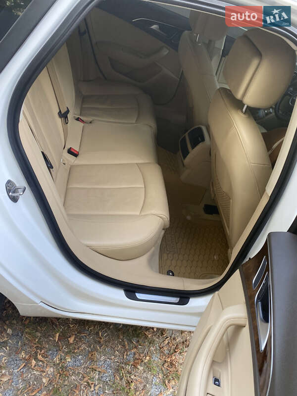 Седан Audi A6 2012 в Львове