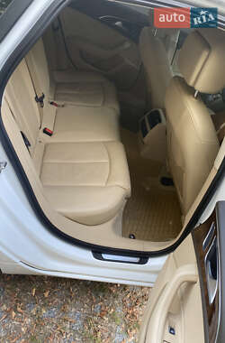 Седан Audi A6 2012 в 