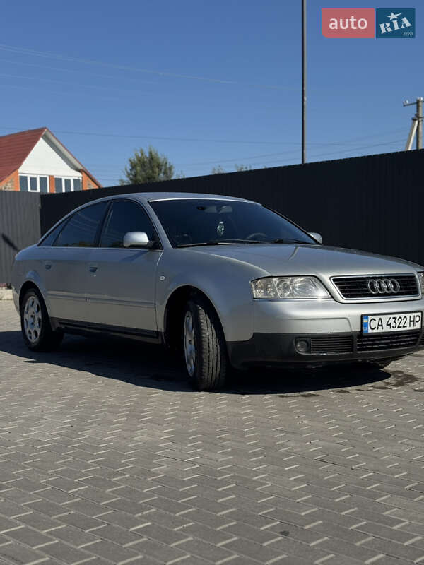 Седан Audi A6 2001 в 