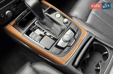 Седан Audi A6 2015 в 
