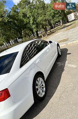Седан Audi A6 2012 в 