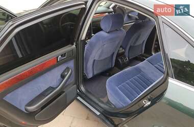 Седан Audi A6 2003 в 