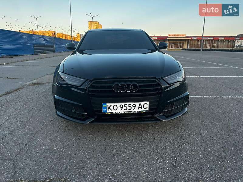 Седан Audi A6 2015 в 