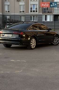 Седан Audi A6 2015 в 