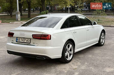 Седан Audi A6 2015 в 