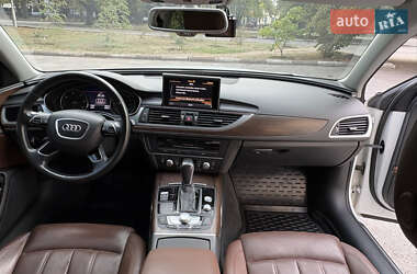 Седан Audi A6 2015 в 