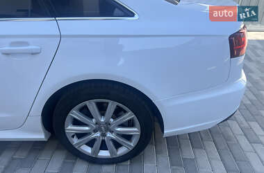 Седан Audi A6 2015 в 