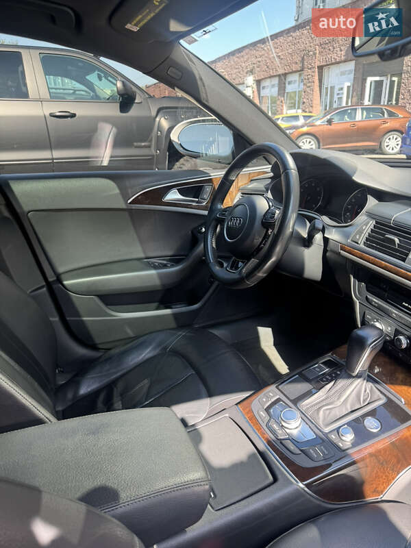 Седан Audi A6 2015 в Киеве