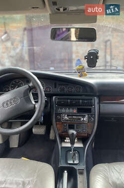 Седан Audi A6 1996 в 