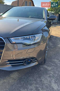 Седан Audi A6 2013 в 