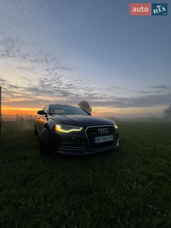 Седан Audi A6 2012 в 
