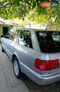 Универсал Audi A6 1997 в Иванковичах