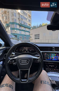 Седан Audi A6 2019 в 