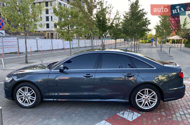 Седан Audi A6 2015 в 