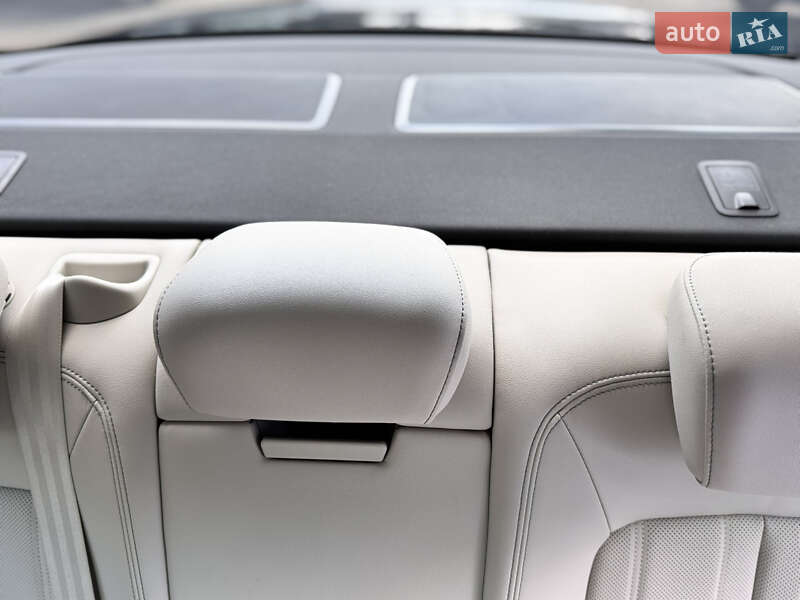 Седан Audi A6 2023 в Києві