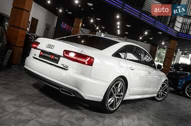 Седан Audi A6 2016 в 