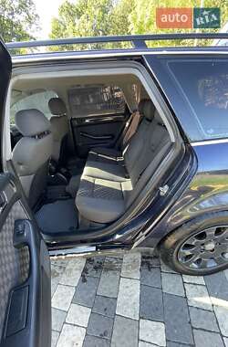 Универсал Audi A6 1998 в 