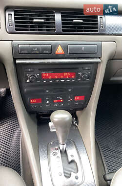 Універсал Audi A6 2003 в 
