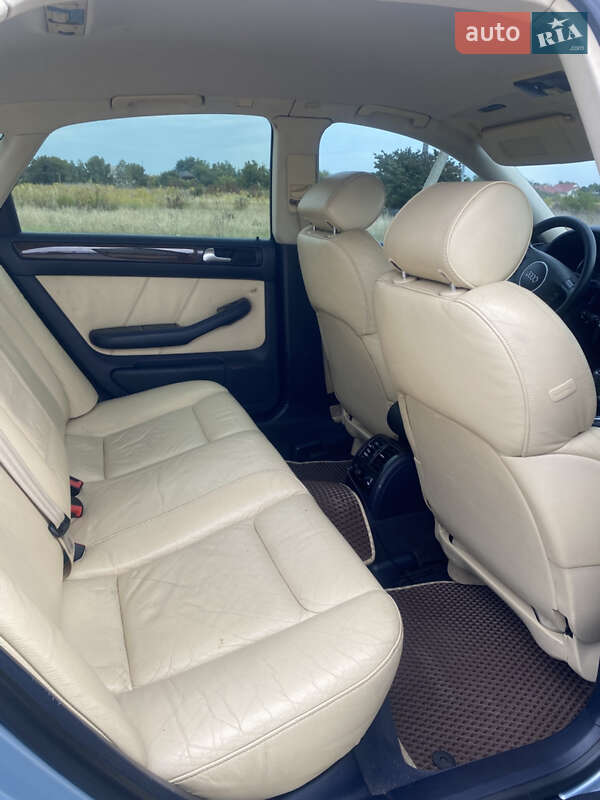 Седан Audi A6 2003 в Яготине