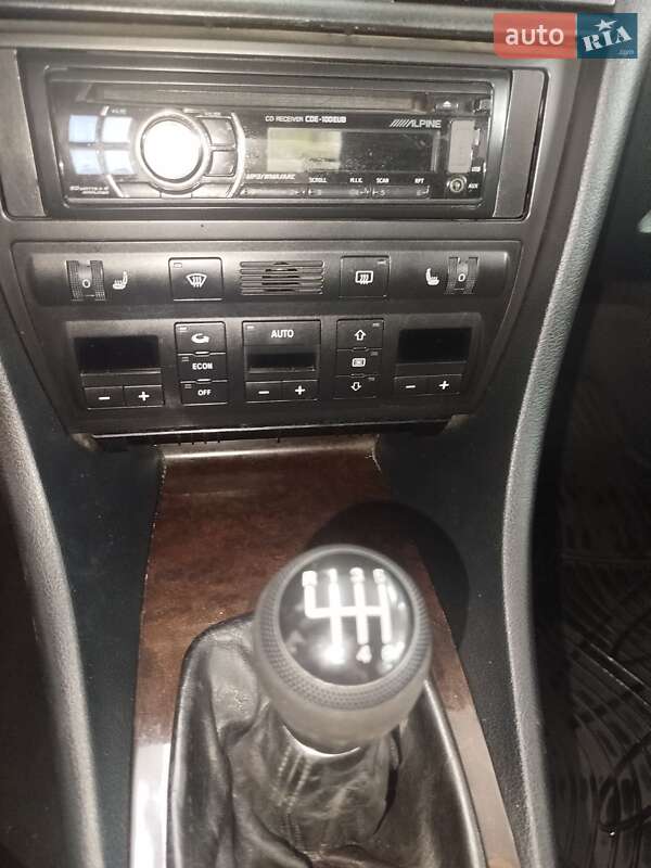 Седан Audi A6 2001 в Ладыжине