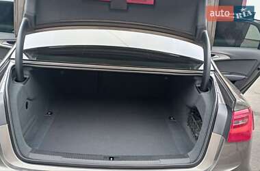 Седан Audi A6 2012 в 