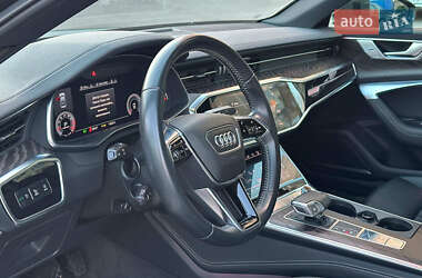 Седан Audi A6 2019 в 
