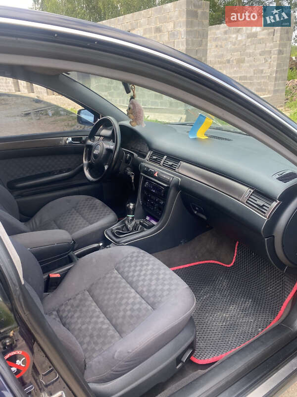 Седан Audi A6 1998 в Олевске
