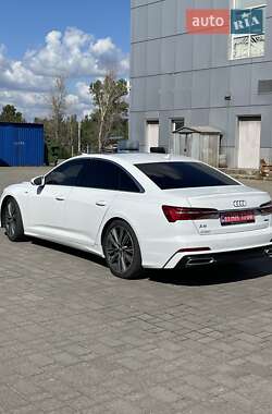 Седан Audi A6 2019 в 
