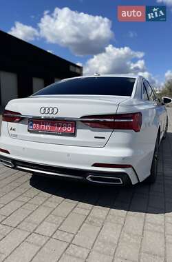 Седан Audi A6 2019 в 