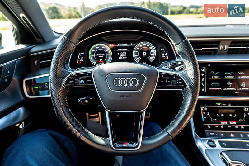 Универсал Audi A6 2021 в Черновцах