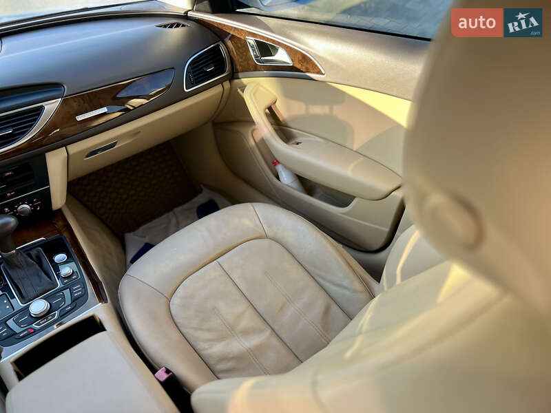 Седан Audi A6 2013 в Ровно